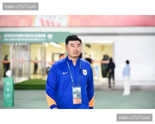 泰山冬窗零支出引援:阿尔瓦罗顶替洛佩斯,段刘愚回归 泰山冬窗零支出引援:阿尔瓦罗顶替洛佩斯,段刘愚回归